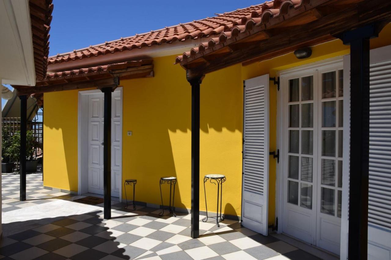 The Yellow Art Home Καλαμάτα Εξωτερικό φωτογραφία