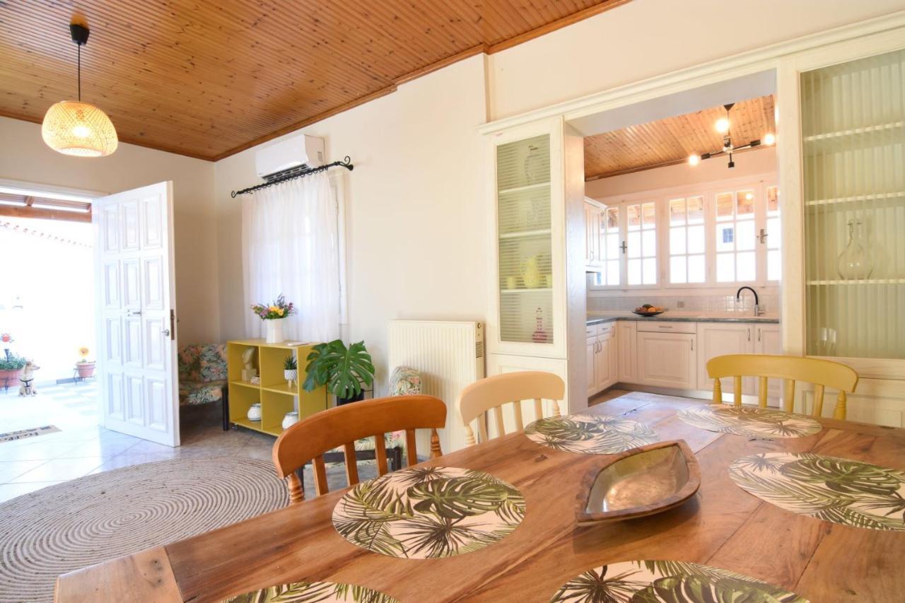 The Yellow Art Home Καλαμάτα Εξωτερικό φωτογραφία