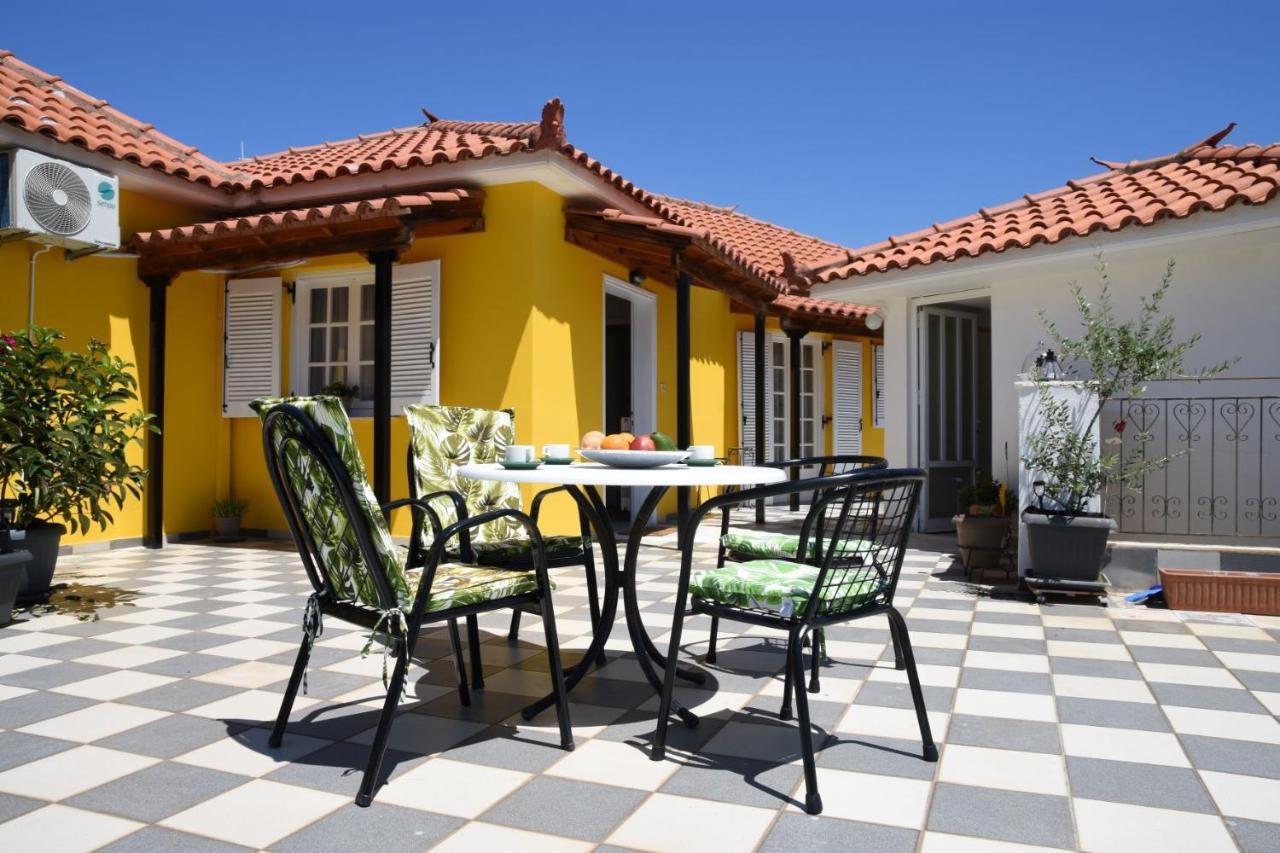 The Yellow Art Home Καλαμάτα Εξωτερικό φωτογραφία
